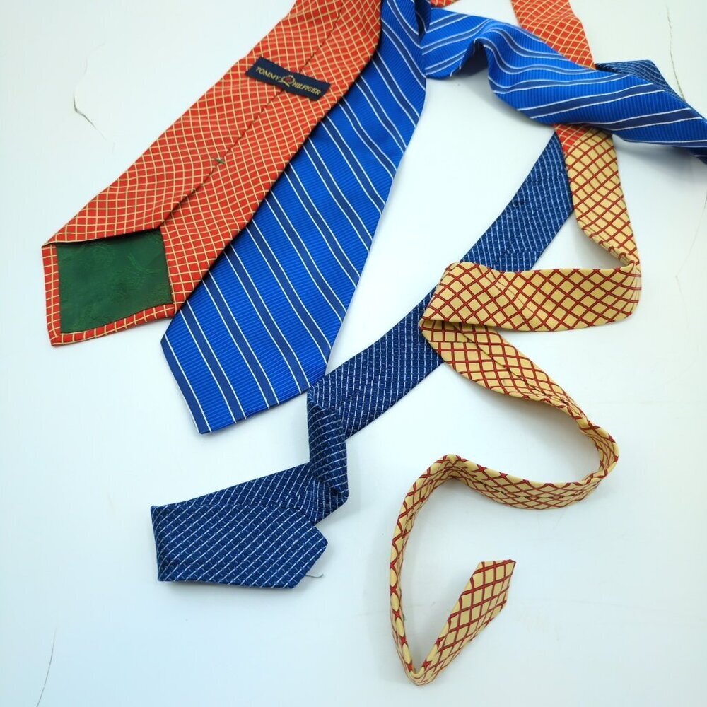 Lot of 2 Tommy Hilfiger Silk Ties Dual Pattern Red Cream & Blue White Made USA - Picture 8 of 10